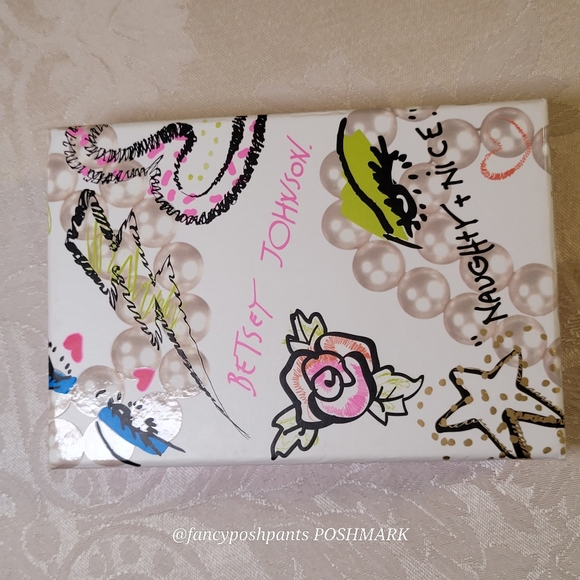 new! NWT in box! BETSEY JOHNSON key fob star magic sparkle purse charm logo tags - Picture 16 of 17